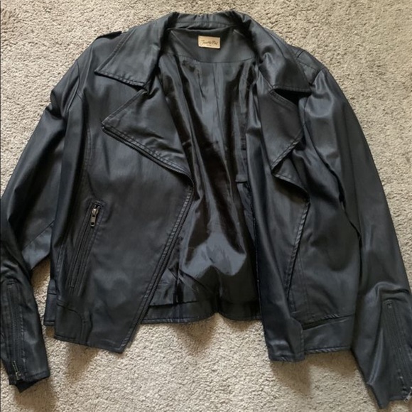 Black Leather jacket - Picture 1 of 2